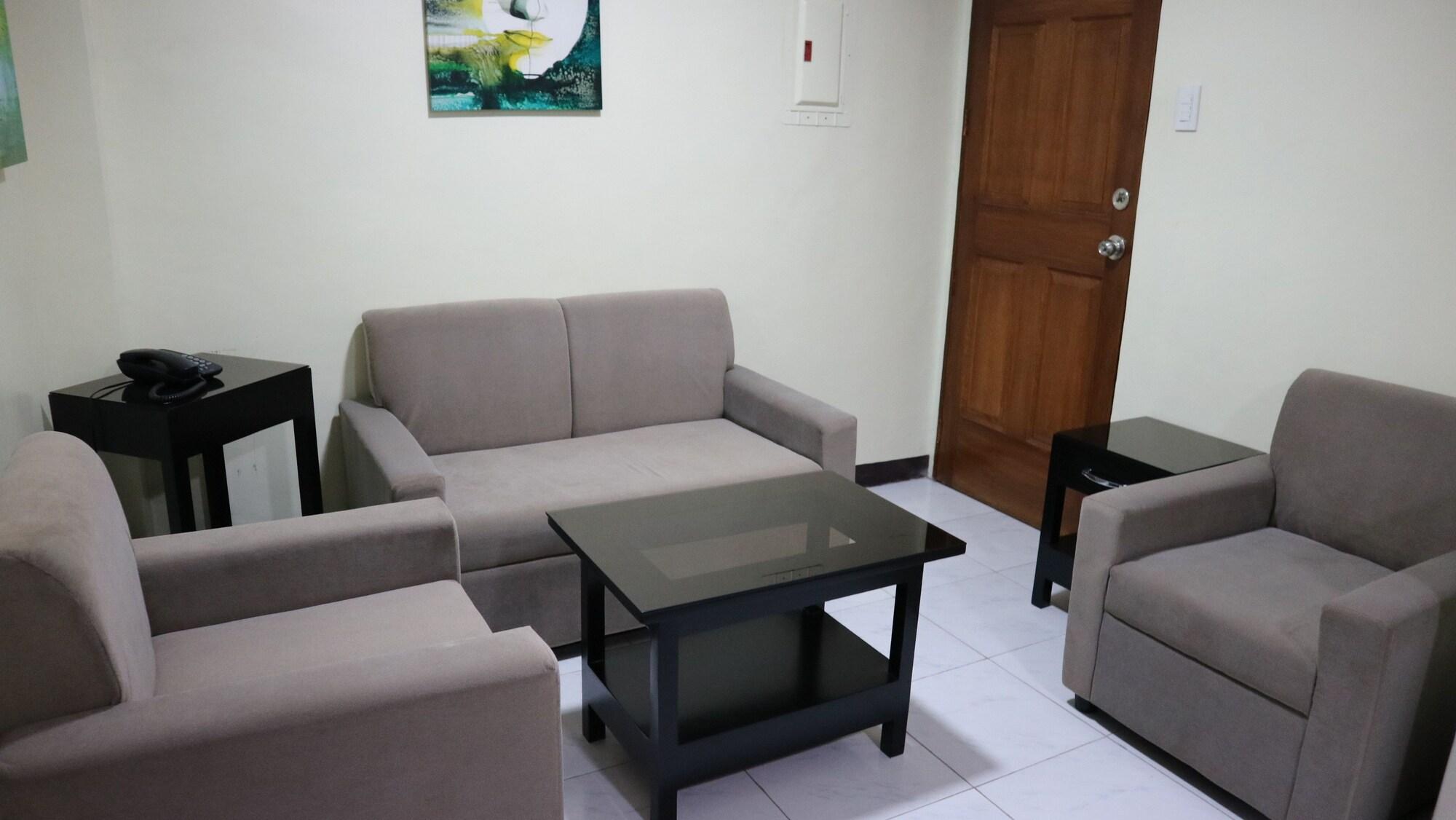 Doniti Suites And Events Place Mandaluyong Екстериор снимка