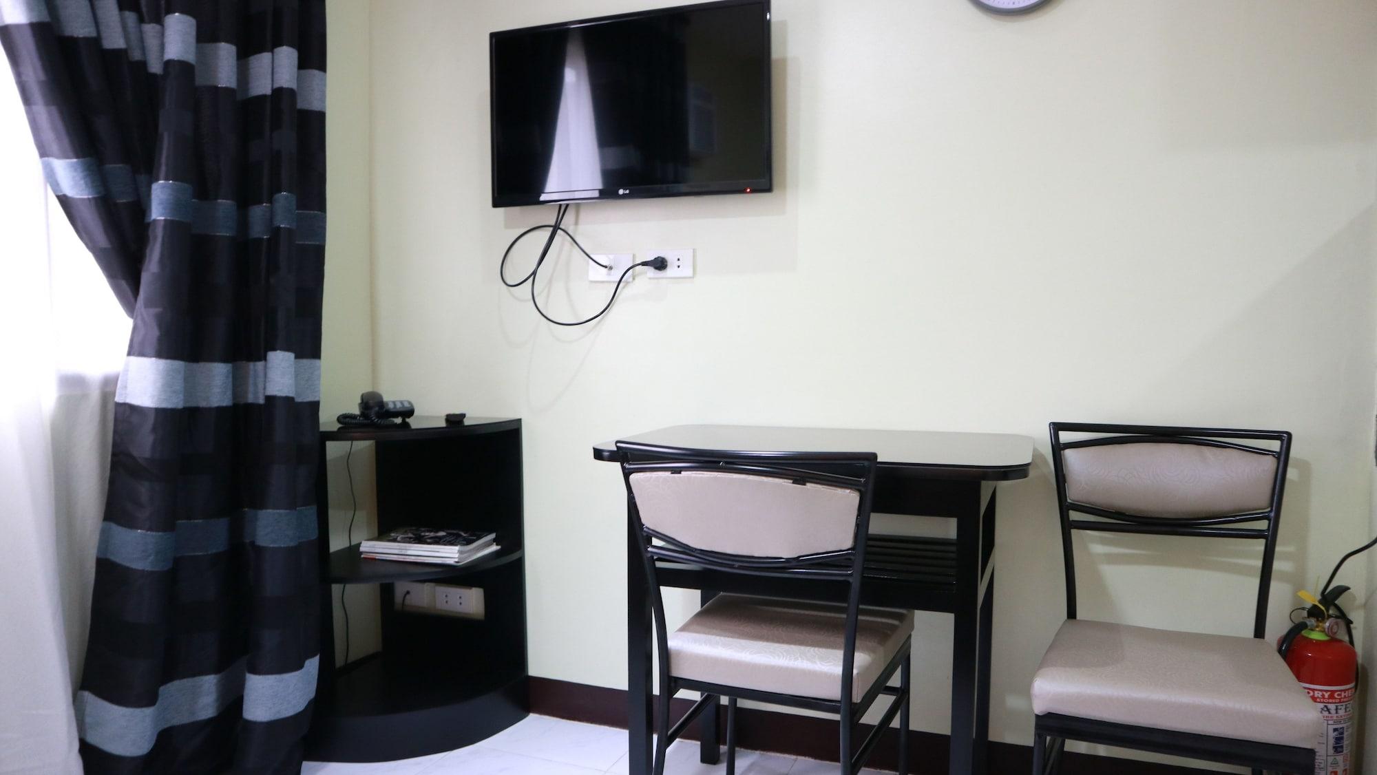 Doniti Suites And Events Place Mandaluyong Екстериор снимка