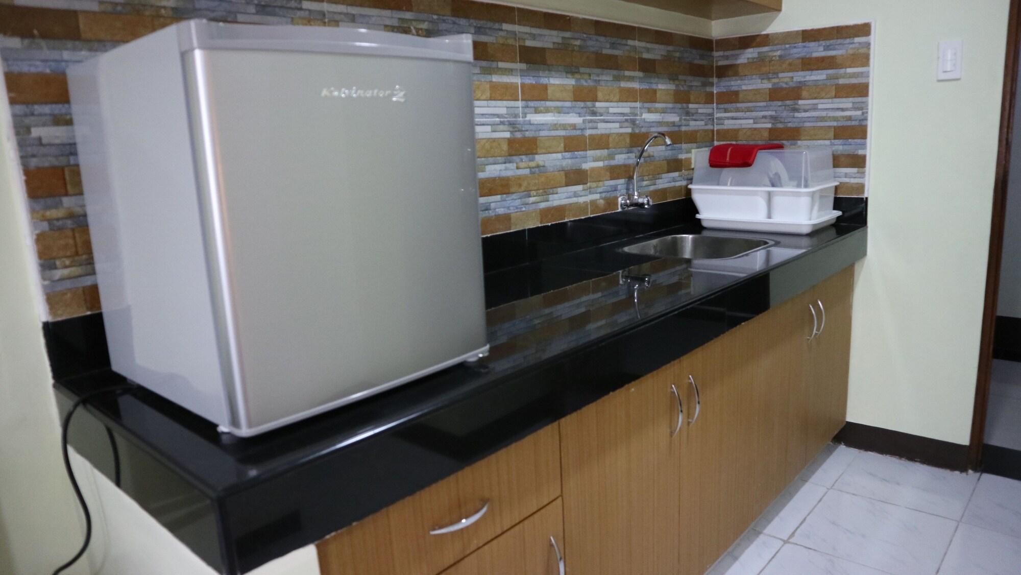 Doniti Suites And Events Place Mandaluyong Екстериор снимка