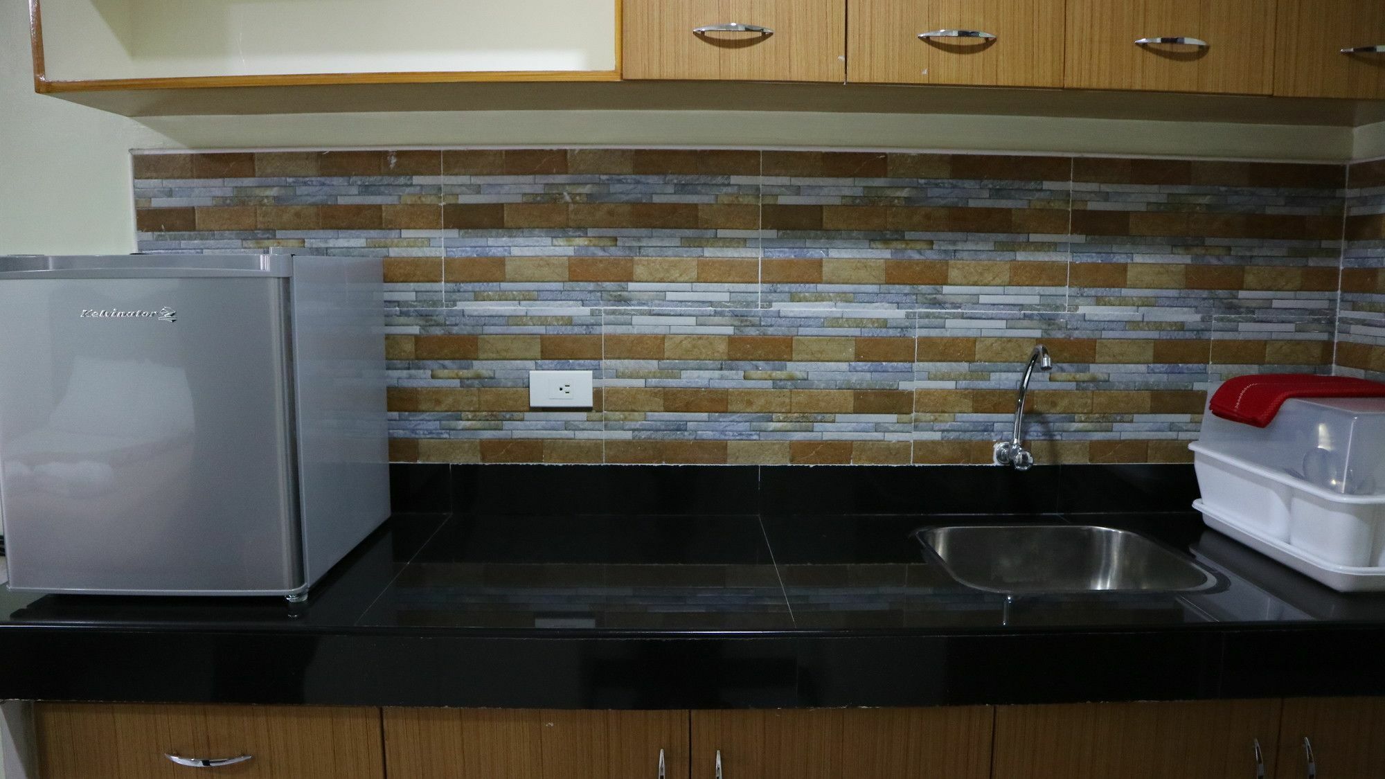 Doniti Suites And Events Place Mandaluyong Екстериор снимка